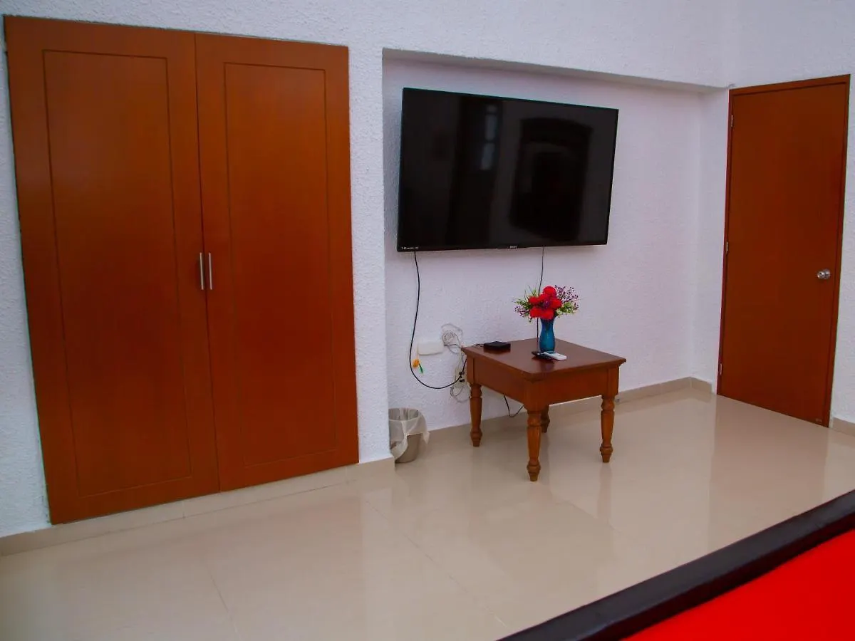 Hermosa Casa, En Renta Vacacional Con Piscina, A Tan Solo10 Minutos De La Playa, Cerca De Centros Comerciales, Restaurantes, Bares Y Supermercados Cancún 0*,  Mexiko