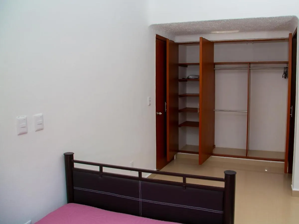 Apartment Hermosa Casa, En Renta Vacacional Con Piscina, A Tan Solo10 Minutos De La Playa, Cerca De Centros Comerciales, Restaurantes, Bares Y Supermercados Cancún Mexiko