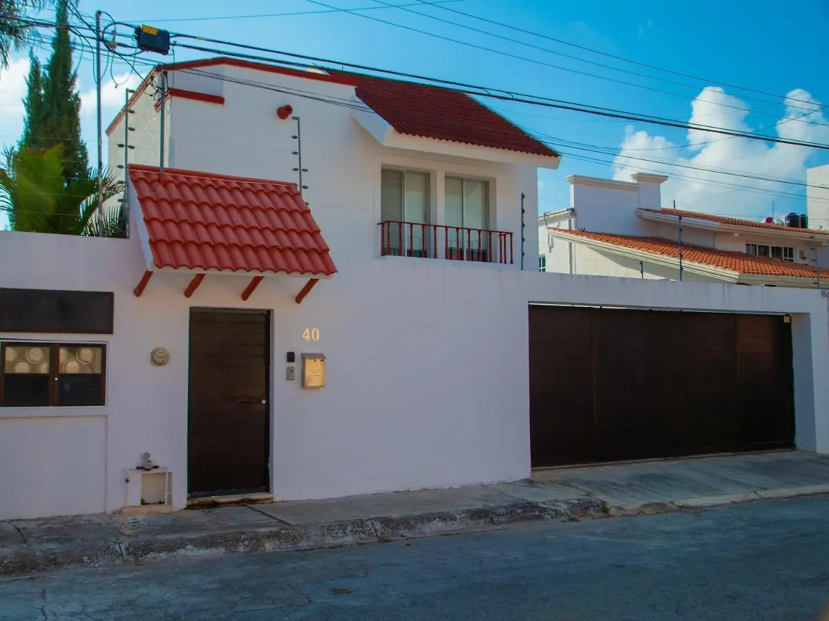 Hermosa Casa, En Renta Vacacional Con Piscina, A Tan Solo10 Minutos De La Playa, Cerca De Centros Comerciales, Restaurantes, Bares Y Supermercados Cancún Apartment