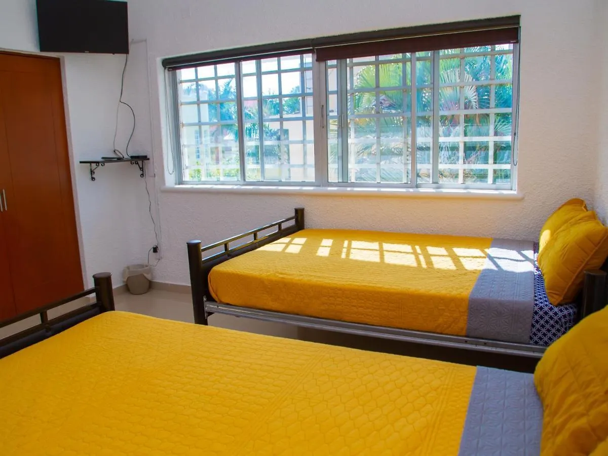 Hermosa Casa, En Renta Vacacional Con Piscina, A Tan Solo10 Minutos De La Playa, Cerca De Centros Comerciales, Restaurantes, Bares Y Supermercados Cancún Apartment