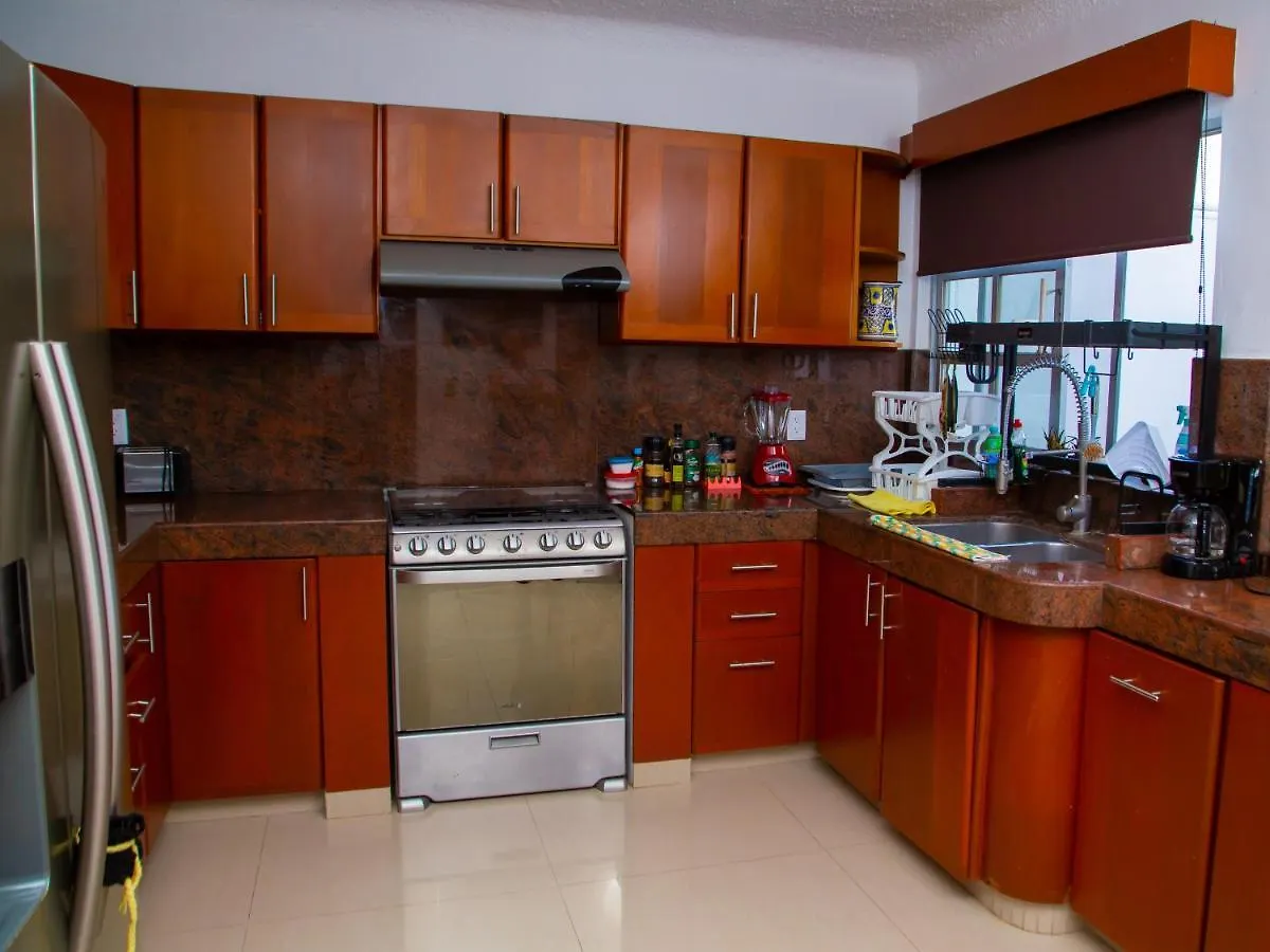 Апартаменты Hermosa Casa, En Renta Vacacional Con Piscina, A Tan Solo10 Minutos De La Playa, Cerca De Centros Comerciales, Restaurantes, Bares Y Supermercados Канкун Мексика