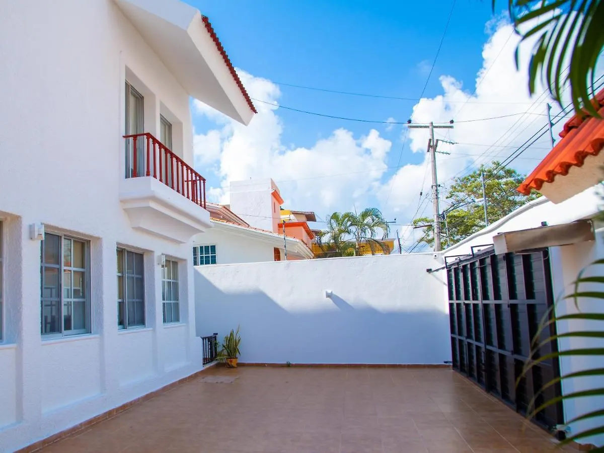 Hermosa Casa, En Renta Vacacional Con Piscina, A Tan Solo10 Minutos De La Playa, Cerca De Centros Comerciales, Restaurantes, Bares Y Supermercados Канкун Апартаменты