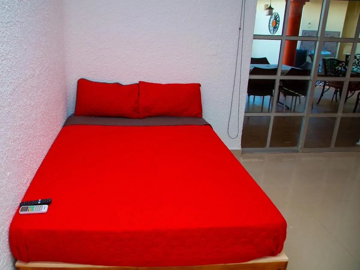 Hermosa Casa, En Renta Vacacional Con Piscina, A Tan Solo10 Minutos De La Playa, Cerca De Centros Comerciales, Restaurantes, Bares Y Supermercados Канкун
