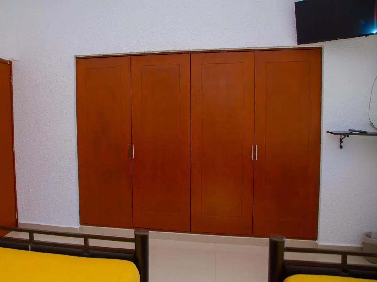 Hermosa Casa, En Renta Vacacional Con Piscina, A Tan Solo10 Minutos De La Playa, Cerca De Centros Comerciales, Restaurantes, Bares Y Supermercados Канкун Мексика