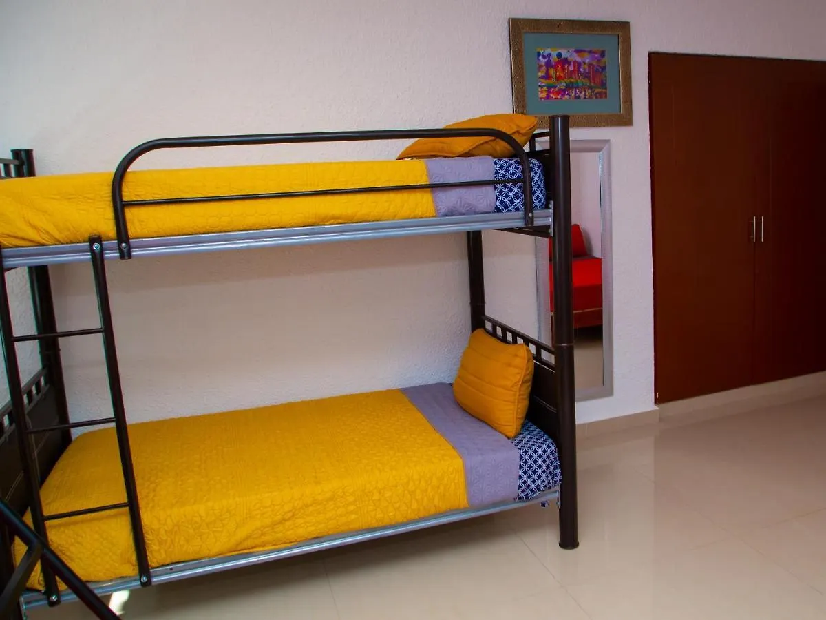 Апартаменты Hermosa Casa, En Renta Vacacional Con Piscina, A Tan Solo10 Minutos De La Playa, Cerca De Centros Comerciales, Restaurantes, Bares Y Supermercados Канкун
