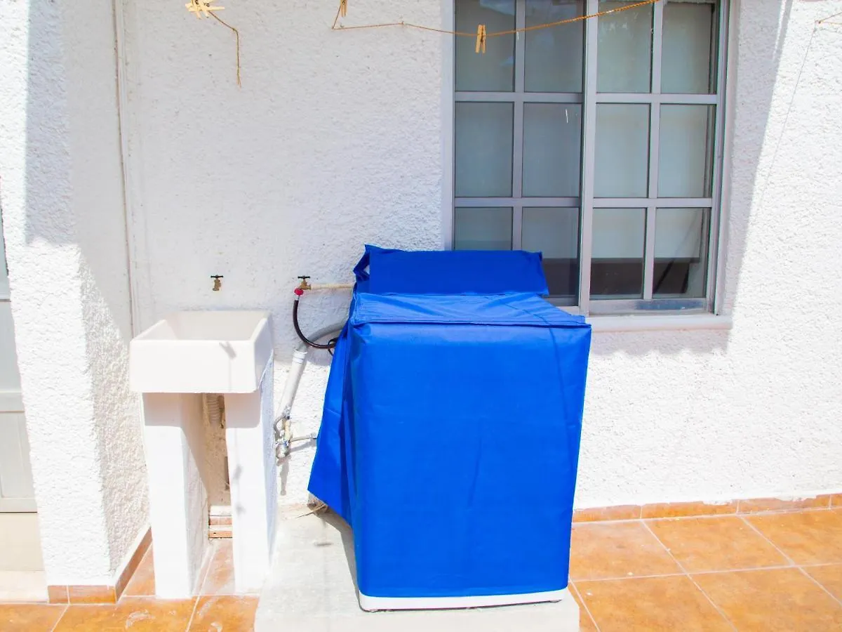 Hermosa Casa, En Renta Vacacional Con Piscina, A Tan Solo10 Minutos De La Playa, Cerca De Centros Comerciales, Restaurantes, Bares Y Supermercados Канкун Мексика